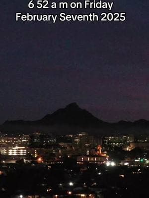 #movingtoarizona #arizonaliving #arizonalife #arizonaliving🌵 #desertlife #camelbackmountain #mountainview #arizonasunrise #bipolarweather #sun #weatherreport 