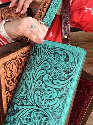 Check out our new organizer wallets! 🌵 #rodeofashion #rodeooutfit #rodeostyle #rodeochic #rodeoboutique #cowgirlstyle #cowgirloutfit #cowgirlfashion #cowgirlchic #heelsnspurs #heelsnspursboutique #boutique #southwesternstyle #southweststyle #yeehaw #punchy #cowgirlstyle #westernfashion #westernwear #westernstyle #boutiquestyle