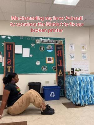 “This is all I gooot” Come on Tech ive got stuff to do! #teachersoftiktok #ashantiscoot #ashanti #teacherchronicles 