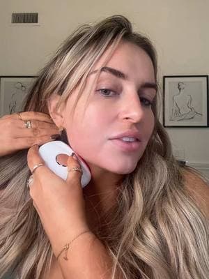 Replying to @Ciarra if you want to go the zero cost route you can look up the hand movements for it or try out a steel gua sha. Make sure you take before and after pictures because then you'll see the little differences #TikTokMadeMeBuylt #musthaves #redlight #doublechin #skinhacks #facialmassager #guashatutorial #acnehacks #depuffwithme #skincareroutine #doublechinhacks #guashatutorial #loveatfirstfind 