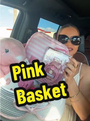 Surprising my daughter for Valentine’s Day #ValentinesDay #surprise #pinkbasket #haul #momsurprisedaughter @Yailenysr 