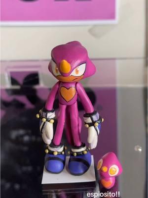 When being an artist means I can make whatever I want (no the big one will not be for sale)   #espiothechameleon #espio #sonic #sonicthehedgehog #teamchaotix #chaotix #huehuehue #clayfigure @SpringKill 🇵🇦 