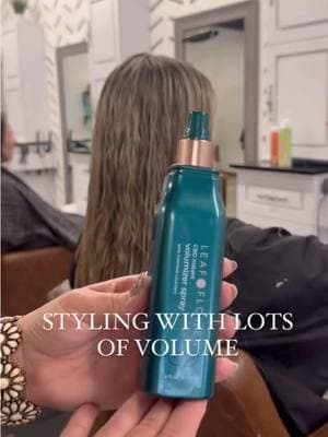 Lock in volume at the 👑 with LF Instant Volumizer Spray✨ @_beautybykenna  #leafandflower #leafandflowerhair #hairstylist #hairstyles #frizzfree #hairtok #blowout #hairtrends #behindthechair