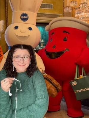 impromptu meet and greet with the @Instacart stars 🤭 #ad #lipreading #koolaidman #pillsburydoughboy #greengiant #lipreadinggirl #deaf #deafcommunity #deafculture #deafworld #deafawareness #hardofhearing #hoh #signlanguage #tismejackieg @Green Giant @Kool-Aid Man @Pillsbury 