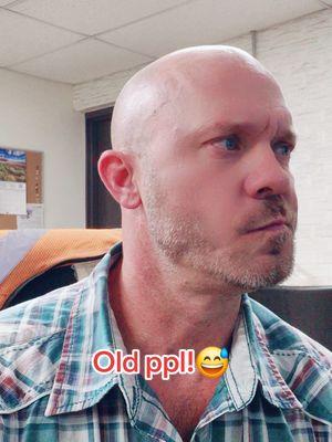 Old Ppl! 😅 #funnyvideo #laughter #old #fyp #fy #foryoupage #laugh #🤣🤣🤣 #humor #mattmann20 