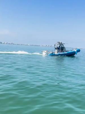 Here is the rest of the 75 foot yacht tow with our Flagship Towing crew. Big or small, we tow it all. Give us a call for any of your boat towing or on-water assistance needs. @divefinatic #boating #boats #boat #florida #floridaboating #towboat #boatowners #boatinglife #yacht #floridaboats #yachting #yachtsmiami