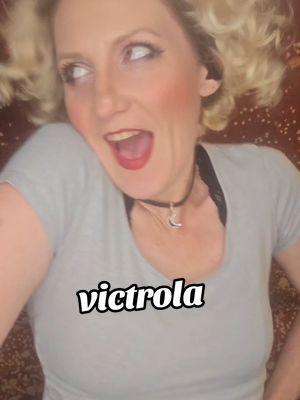 if u know who #verucasalt (the baaand) then u my peeps.  and yay letting out my wiggles 💃😁😋 have a lovely day! #lipsync #dancingmakesmehappy #victrola #90sthrowback #80sbaby90skid #🐝 #honeybee #fypシ #fyp #foryoupage 