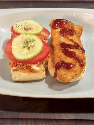 BEST Chicken Sliders Ever!! Perfect Snack for Game Day!!😘✨#fyp #foryourpage #chicken #chickensliders #gamedayfood #footballpartyfood #chickenburger #hawaiianrollsliders #minichickensandwiches 