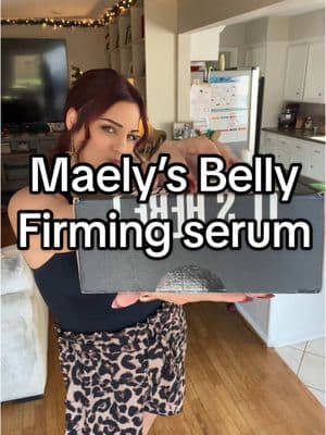 This smells so peachy and low key has me pumped for summer ☀️ #maelys #maelysbflatbellyfirmingcream #stretchmarks #bellyfirmingcream #postpartumbody #postpartum #mombelly #skincare 