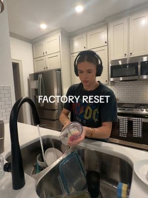 FACTORY RESET FRIDAYYY #resetroutine #reset #factoryreset #cleanwithme #cleaningtiktok #cleaningmotivation #MomsofTikTok #messymom #cleaningvlog #relatable #fyp #trending #overstimulatedmom #realisticmomlife #sahm #sahmof3 #momlife 