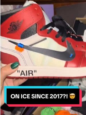 Wear your shoes y'all! 👀 (via @Eddie🦋)  #sneakers #sneakerheads #sneakertok #sneakertiktok #sneakerheadsbelike #sneakermeetup #sneakershopping #nike #jordan #jordans #offwhite #offwhitenike #offwhitejordan #offwhitesneakers #grails #grailsneaker #sneakercollection #sneakercollector #jordan1 