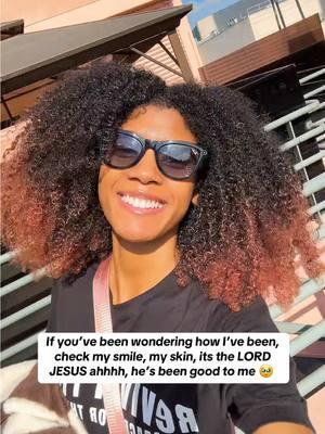 Tell em it’s Christ Jesus that’s responsible for the Glo 🙂 but, wait there’s more to it you’ll see tomorrow what the Lord has done 🙊👀 AHH!! Follow @iampersiasglo 📸 #smilemore #happinessbegins #joyofthelord #curlyhair #God #christiantiktok 