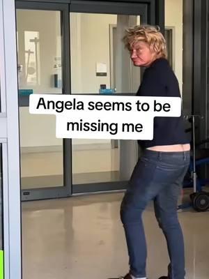 Angela seems to be missing me #talesfromthestreets #lostinphoenix #angelaupdate #angelafixeyesarmball #angela #art #angelahomeless #interviewhomeless 