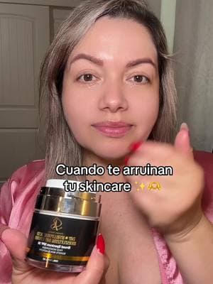 Repara tu piel durante la noche con una crema con retinol.✨ #glowskin #cuidadodelapiel #blancasglamourskincare #pielmadura #pielradiante #glownatural #skincarememe 