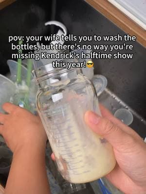 Set up a quick routine with a Papablic Bottle Washer & Sterilizer and still be in front of the TV for the epic halftime show! Shop the machine, link in bio! #papablic #bottlewasher #papablicbottlewasher #parentinghack #parenting #newmomlife #SAHM #pumpingmom #breastfeeding #bottlewashing #bottlewashingmachine #momhacks101 #baby2 #firsttimemoms #dishwasher #papablicsterilizer #babyregistry #babyregistrymusthaves #NFL