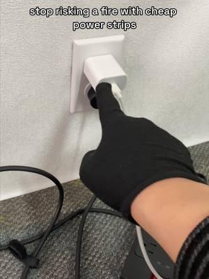 Don’t risk it – protect your home with a safe power strip!#powerstrip#fyp#fouyou#TikTokShop#poweroutlet#walloutlet#gift#desksetup#Home lmprovement