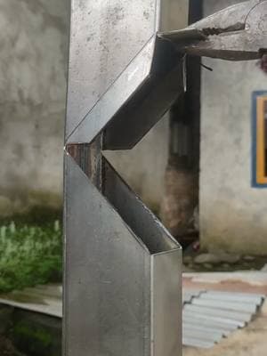 Only some beginners know the trick of joining 90° holo corners without welding #Welding #Welder #WeldingCreativeTools #WeldingLife #Amazing #TipsAndTricks #DIY  #WeldingCommunity #MetalWorking #StickWelding #ArcWelding #Technique #ShieldedMetalArcWelding #WeldingEducation #WeldingTraining #Fyp #WeldingIndustry #WeldingCareers #WeldingSafety #WeldingArt  #WeldingProjects #CuttingSkills #Weldinglnspiration #WeldingMotivation 