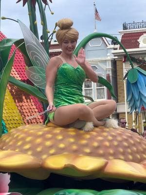 Tink 💚#disney #disneyworld #wdw #waltdisney #waltdisneyworld #fyp #stepintoadventure #distok #distokfam #disneyadult #happyplace #disneybesties #disneytok #disneyparks #Home #tink #festivaloffantasy 