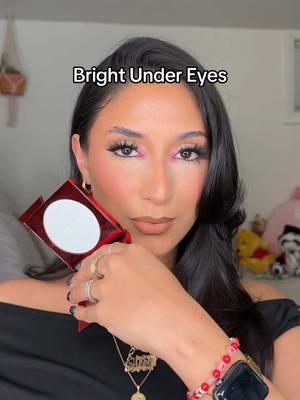 Hello bright under eyes! The @ONE SIZE BEAUTY stage white powder foundation works to brighten and blur my under eyes! #stagewhite #heyleen #onesizebeauty @Patrick Starrr 