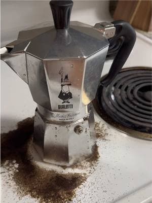 What I like to call the work from home coffee #mokapot #bialetti #coffee #espresso 