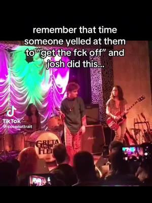 Josh has a set of pipes on him. #gretavanfleet #fyp #LifeOnTikTok #mylifeontiktok #jenrae #jenrae #rudeaudiencemember