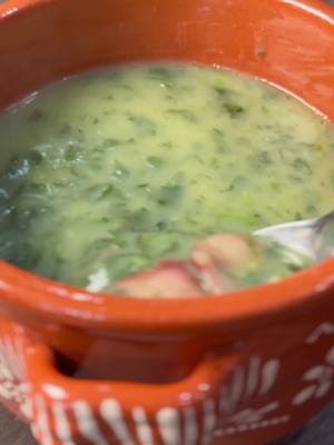 Caldo Verde #Portugal #portuguese #portuguesefood #portuguesetiktok #portuguesecheck #portugalcheck #portugaltiktok #portugueses #portugueseamerican 