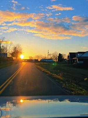 These lyrics ❤️💯 #lyrics #backroads #foryo #justdrive #backroadtherapy #saturdayvibes 