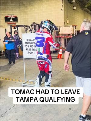 Eli Tomac had to leave the second 450 qualifying session after dabbing his foot over a rythm section. He was able to walk out the stadium. We will update once we know more. #supercross #sx #supercrosslive 