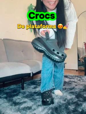 Crocs para vernos más altas y más fashion 😍 #crocs #momlife #latinaenusa #ootdfashion #crocsoutfit #fashion 