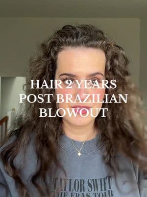 it’s been almost two years since the “temporary” brazilian blowout brand treatment chemically straightened my hair & i will keep sharing this to spread awareness!!! having half straight and half curly hair has made these past 2 years verrrry difficult to deal with my hair #brazilianblowout #brazilianblowouttreatment #keratintreatment #hairfail #chemicallystraightened #brazilianblowoutcertified #curlyhair #curlyhairjourney #growingouthair 