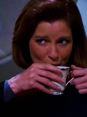 How Janeway got her coffee addiction #startrek #startrekvoyager #voyager #trektok #sciencefiction #scifi #picard #enterpise #startrektng #startrekthenextgeneration #ds9 #DidYouKnow #foryou #foryourpage #fypシ #fypシ゚viral