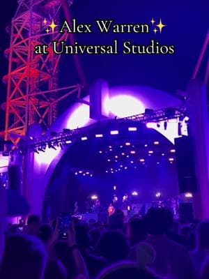 ABSOLUTELY AMAZING❤️🎤@Kouvr @Alex Warren #universalstudios #alexwarren #alexandkouvr #kouvr #universalmardigras #universalorlando #burningdownalexwarren #burningdown #joejonas #joejonasandalexwarren #alexwarrenvlogs 