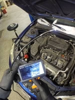 Sneak A Peak At This Coolant Leak 💦👀👌 #honda #civic #teslong #coolant #diagnostic #linkinbio #borescope