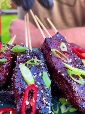 These Pork Belly Lollipops - mouthwatering🤤 📸 @onlyslaggin #porkbelly #smoked #masterbuilt #Recipe #gameday #goodeats #gravityseries