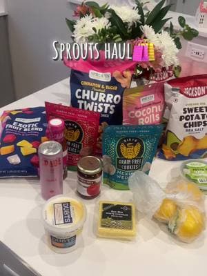 Everything is sooo good!!😋👏🏼 #sprouts #sproutsfarmersmarket #sproutshaul #sproutsgroceryhaul #sproutsfinds #sproutsmusthaves #sietefoods  @Sprouts Farmers Market @Siete Foods @Primal Kitchen Foods #primalkitchen 