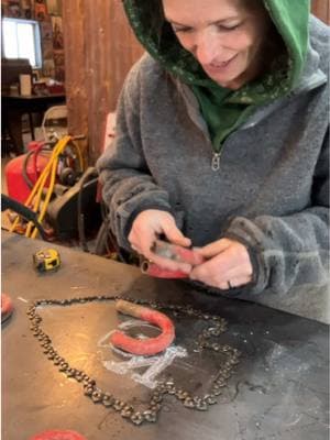 Come make a  Kansas City Chiefs logo  out of junk with meeeeeeee!! Part 1!  #kansascitychiefs #chiefs #chiefsfootball #chiefsvseagles #SuperBowl #superbowlsunday #superbowllix #threepeat #mahomes #Welding #Welder #Welded #sewitwithfire  #WomanWelder #WelderChick   #BlueCollar #BlueCollarBabe #BlueCollarWelder #myshop #weldingshop #fabshop #fabrication #functionalart #artisan #handmade  #metalart #junkart #barefoot #handmade #metal #reclaimedart #reclaimed #recycled #recycledart 