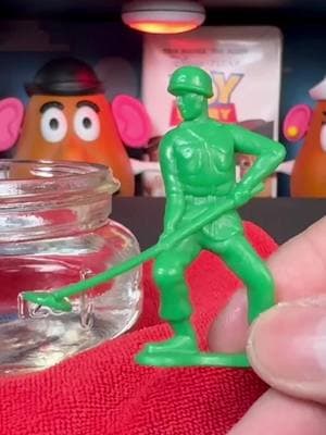 A good soldier never leaves a man behind. This is just a preview. Full video review available on my YouTube channel now.  . #todayigrewup #bucketosoldiers #toystorycollection #toystory #toystorysignaturecollection #soldiers #armymen #toystory1 #toystory2 #toystory3 #toystory4 #toystory5 #thinkwaytoys #toystorytoys #thinkwaytoystory #toystorycollectionbucketosoldiers