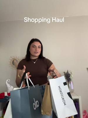 A much needed no limit shopping haul. @aloyoga @Nordstrom @Aritzia @ZARA #zarahaul #alohaul #nordstromhaul #aritziahaul #skimsvalentinesshop #skimshaul 