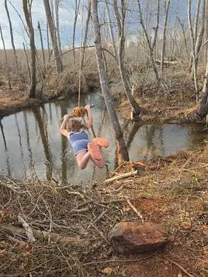 #thatmomentwhen #shetried #daredevil #ropeswing #creeklife #OhNo #ohnono 