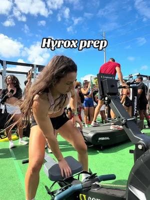 Pas de pause des exercices de Hyrox même à Miami 🌴☀️ #liftmiami @Gymshark Women 