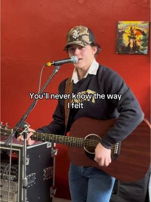 Waylon Wyatt performing “Everything Under The Sun” at his hometown fan event in Arkansas 🌅♥️  #waylonwyatt #countrymusic #waylonfan #waylonwyattfan #livemusic #newmusic #recordstore #recordsigning #hometown #arkansas #fanevent @WAYLON WYATT 