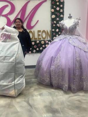 #fyp#boutiquemoroleondress#quinceañera #Quince #quinceaneradresses #quinceanera  #maquinceaños  #quinceideas #vestidoscharros#vestidosdeprincesa #vxvañera #bmboutique ##moroleonGirl #boutiquemoroleon  #quincedress #quinceañeradress #xvdress #xv #boutiquemoroleondresses