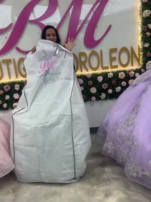 #fyp#boutiquemoroleondress#quinceañera #Quince #quinceaneradresses #quinceanera  #maquinceaños  #quinceideas #vestidoscharros#vestidosdeprincesa #vxvañera #bmboutique ##moroleonGirl #boutiquemoroleon  #quincedress #quinceañeradress #xvdress #xv #boutiquemoroleondresses