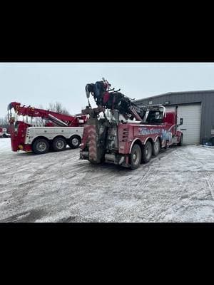 #ronkstowing #ronks #Jole #Joey #Kaden #fyp #foryoupage #towtruck #TowTok #Peterbilt #Rotator #accident #Landoll #1150 #towlifeornolife🤟🏾💯 #Miller #Rollover #Recovery #winchbox #Dolly #Dtu