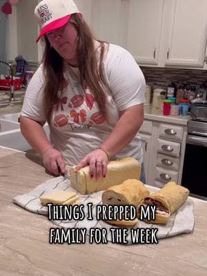 Busy weekend but still made our weekly Bread 👏👏 small changes make a big difference. Love yall. #mealpreppedmeals #familymealprep #sourdough #momswhobake #homemadeishlife 