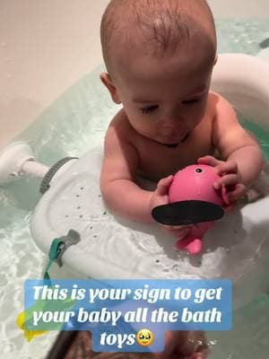 Our little water baby🤍 Couldn’t decide which toys were the best ones. 💧🐬🐳🐙🦀🐠#babybathtoys #bathtoys #fyp #bathtime #bath #splash #funtoys #rainbowbaby 