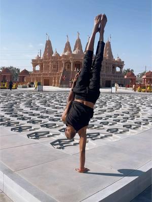 Strength Integrity  #cyberyoga #handstand #handbalance 