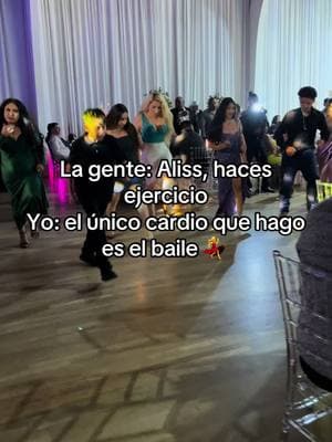 Y tu que tipo de cardio haces?  #parati #fyp #fypシ゚viral #explorepage #viralvideo #ootdfashion #alissleon #ootdfashion #ootdinspo #baile #caballodorado #dance #bailandochallenge #bailecito #zapatillas #louisvuittonheels #mamaehija 