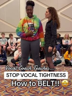 Her reaction!!!! OMG!!! #singing #singinglessons #vocalcoach #belting #fyp #voicecrack #theatrekid 