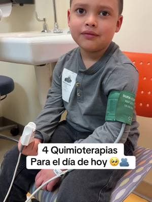 Gracias mi Dios por siempre cuidarlo 🙏🫂 Cada vez estamos más cerca de finalizar con su tratamiento 🥺👏 #fyp #compartir #paratii #viralvideo #familia #cancerinfantil🎗️ #guerreroliam🎗️ #cancersurvaivor🎗️ #guerreroliam❤️ #tratamiento #quimioterapia 